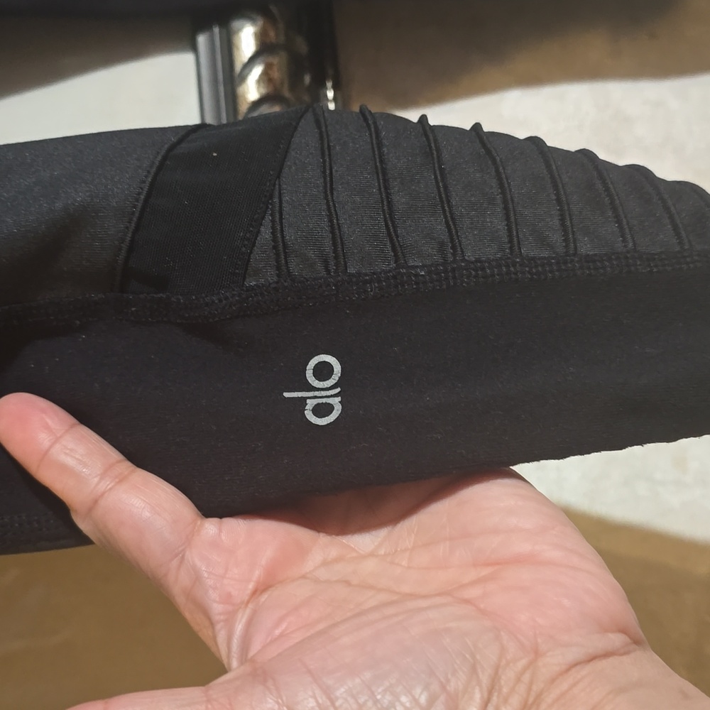 #199. ALO Yoga Black Leggings High Waisted Moto Gym Running Athleisure. - Picture 8 of 10